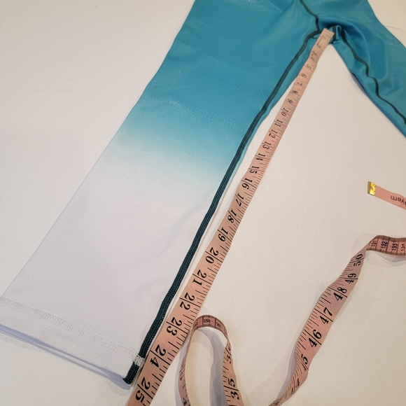 Zyia Active Venom Teal White Ombre Workout Leggings Light Shimmer 7/8 Size 6-8 - Picture 6 of 14